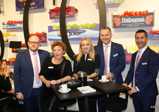 Luca Iorio, Loes Faessen, Miglena Marinova, Theo Tielen and Niko Pennelli, of Italy-specialist Fris-Co. Was Theo drinking wine so early?