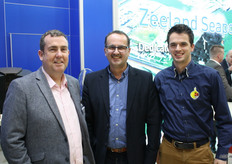 Lindert and Lijn Moerdijk, of MSP Onions, with a customer. During the fair, they announced the introduction of the optical sorting technology from Eqraft