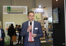 John de Bat, of Symach, also 'joins the club'