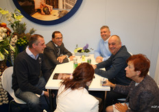 The P. Looije Verpakkingen team visiting Rob and Joke Mulder, of Cool Control