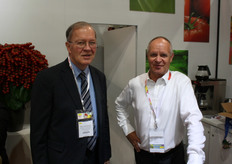 Martin Olde Munnikhof of the Agriculture Council with Ger van Burik of Holland Fresh Group