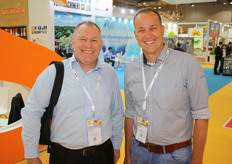 Marcel Oldenziel (Manter) (right) with his dealer Stefan Herzhauser