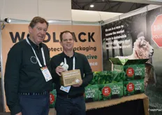 Peter Hofbauer and Roger Hugelshafer from Planet Protector Packaging presented a new totally decomposable insulation made from waste wool.