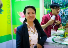 Tu Pahn is the Director of Anh Duong Sao Co., Ltd, a Vietnamese export company.