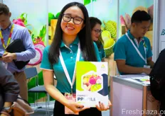 Ant Farm specialises in the export of Vietnamese fruits. Jenny is representing the company.
