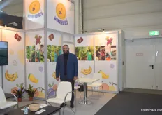 Paras Chopra of Wonderberry. The company mainly exports bananas from India. Their company Name is a play on words, as botanically the banana is a Berry. Thanks to new use of dipping they have managed to export mangoes to the US via sea.