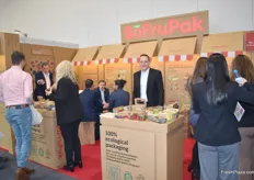 Bartek Suska of SoFruPak. At every fair, their stand is always packed with visitorss The company makes cardboard packaging for a wide variety of fruits.