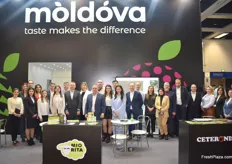 The full group of Moldovan exhibitors.