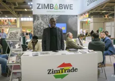 Zimbabwe is doing avocado, pineapple, citrus products, peas, sugar snaps, cauliflower, butternuts, chilis. In small quantities garlic, traded in Africa. Blueberries and Strawberries are upcoming. Zimtrade is the Zimbabwe trade and promotion organization with Alex Mutandi.  