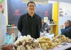 Shandong SanHui Foods with Tom Bi. Ginger prices are high. During planting it rains and many plants were damaged. There is 40% less ginger from the soil, quantity is limited.  Also Peruvian and Brazilian ginger.  