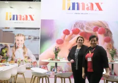 Limax is a Dutch Polish company growing and importing and exporting fresh fruits. On the photo are Anna Krolewicz and Christine Colijn.