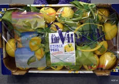 More leaf lemons, this time at lemon specialist Vinaccia.