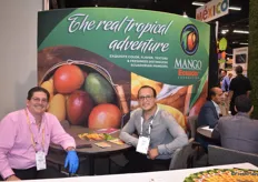 Johnny Jara, executive director of the Mango Ecuador Foundation, and Felipe Páez of FLP Ecuador.