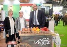Shady El Adawy was being assisted by the lovely Naha El Adawy and Menna Kaoud. The Royal for International Trade is an Egyptian trade company dealing mostly in citrus.