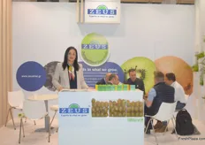 Christina Manosis respresented Greek kiwi exporter Zeus. They will bring a new yellow kiwi variety on the market within a few years.