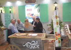 The Egyptian traders of PICO in a meeting.