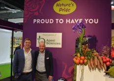 Apeel Sciences and Nature's Pride started a partnership. Pictured are James Rogers, CEO of Apeel Sciences and Fred van Heyningen, CEO of Nature's Pride. 