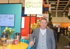 James Mash of fruit and vegetable virtual marketplace MarketBuy, visiting the FreshPlaza stand.