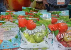 California specific packaging for Viva Tierra's organic apple and pear programs. 