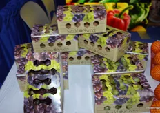 Greenyard / Seald Sweet is making the switch from clamshells for grapes to paper boxes in an effort to reduce the use of plastics. 
