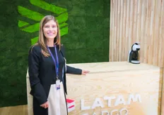 LATAM Cargo is investing in sustainable solutions. The stand is decorated with moss,  a living organism. After the exhibition the moss will be brought back to the companies offices in Frankfurt and it will be resued in future trade shows. In addition, the company is neutralizing carbon from planes. 