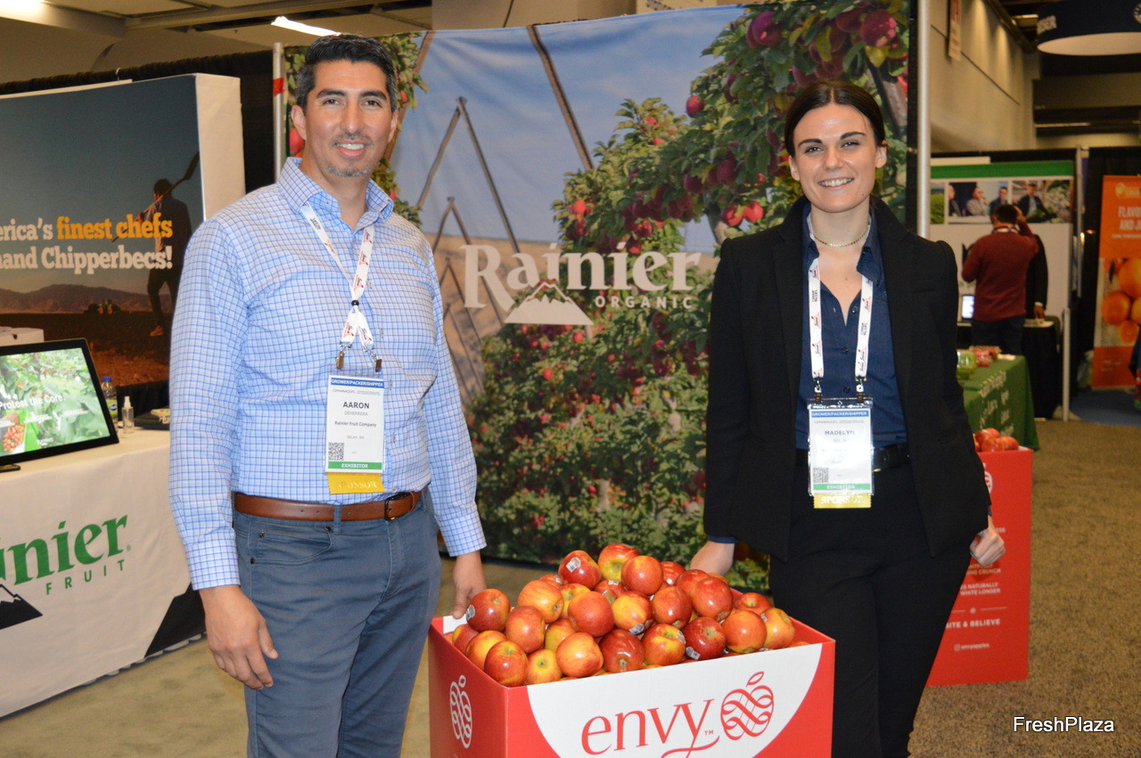 Rainier Fruit Increasing Organic Envy Apple Crop