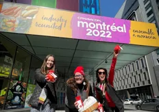 An experiential campaign by sampling Envy apples in Montreal with the goal to expand distribution in Quebec.